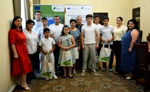 Իջևանի համայնքապետարանում տեղի ունեցավ «ԵՄ կայուն էներգիայի շաբաթ-2025»-ի ակտիվ մասնակիցների պարգևատրման արարողություն Իջևանի համայնքապետարանում տեղի ունեցավ «ԵՄ կայուն էներգիայի շաբաթ-2025»-ի ակտիվ մասնակիցների պարգևատրման արարողություն